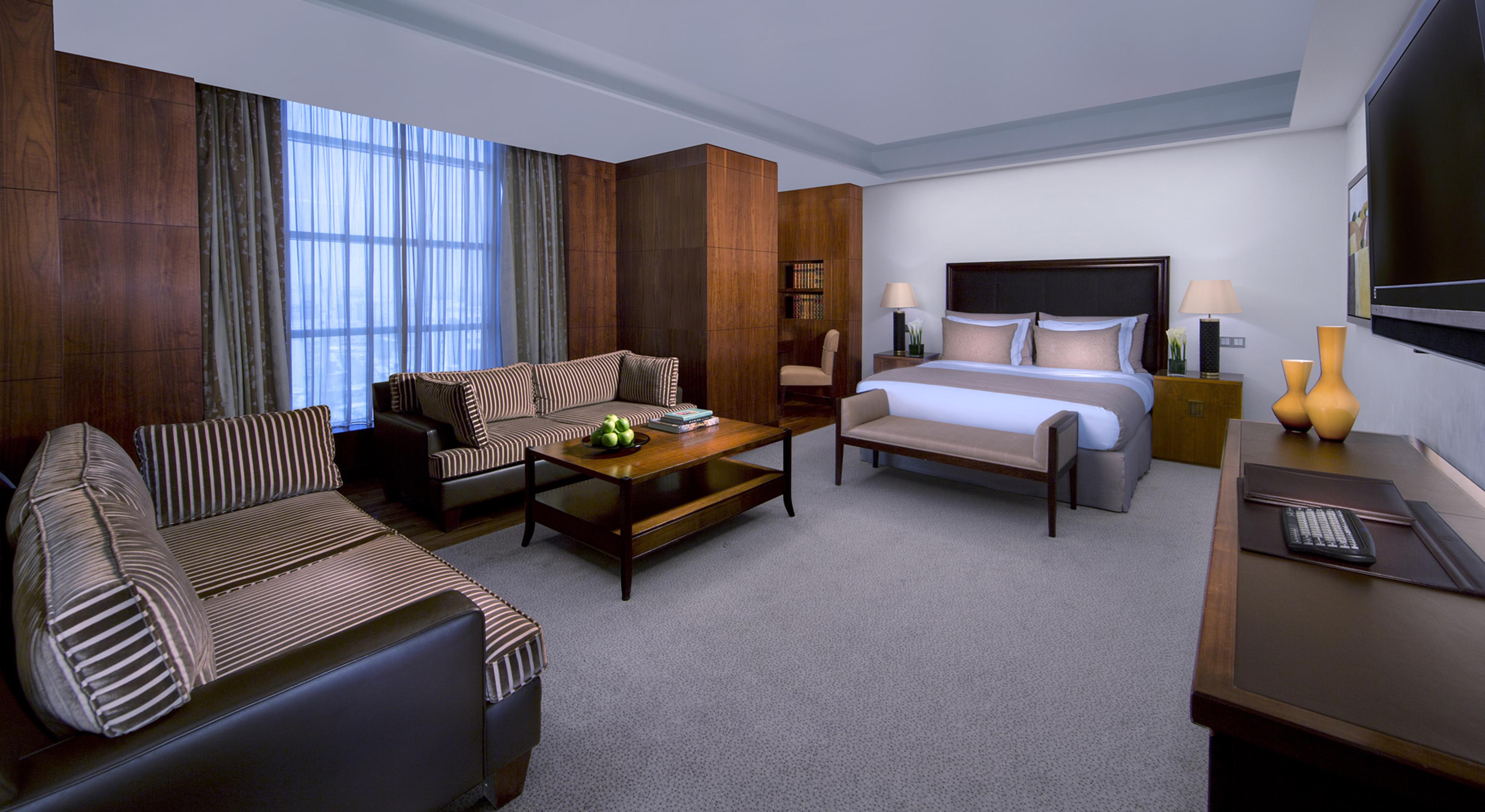 La Cigale Hotel Managed By Accor Doha Oda fotoğraf A suite at the hotel