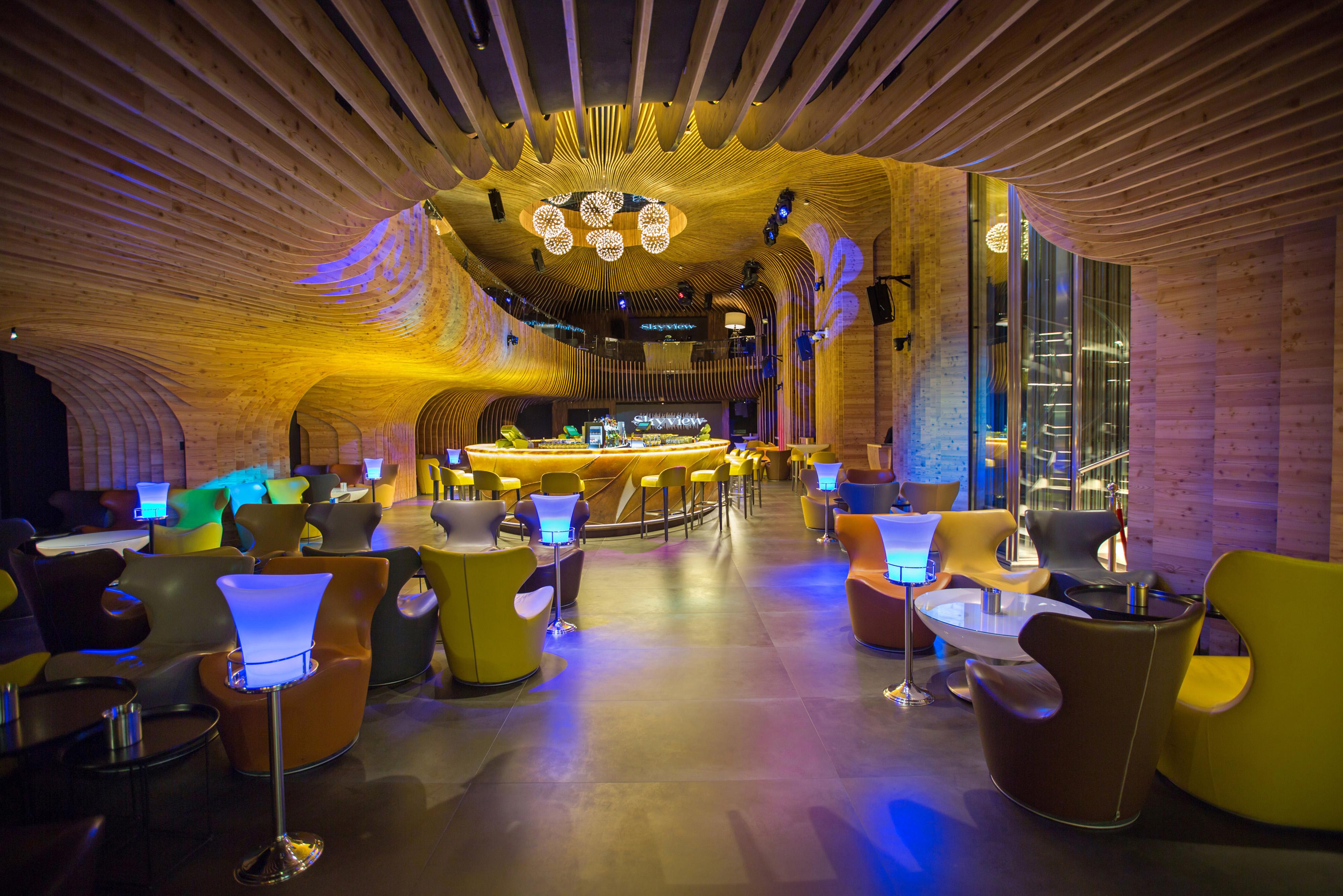 La Cigale Hotel Managed By Accor Doha Dış mekan fotoğraf The interior of the bar