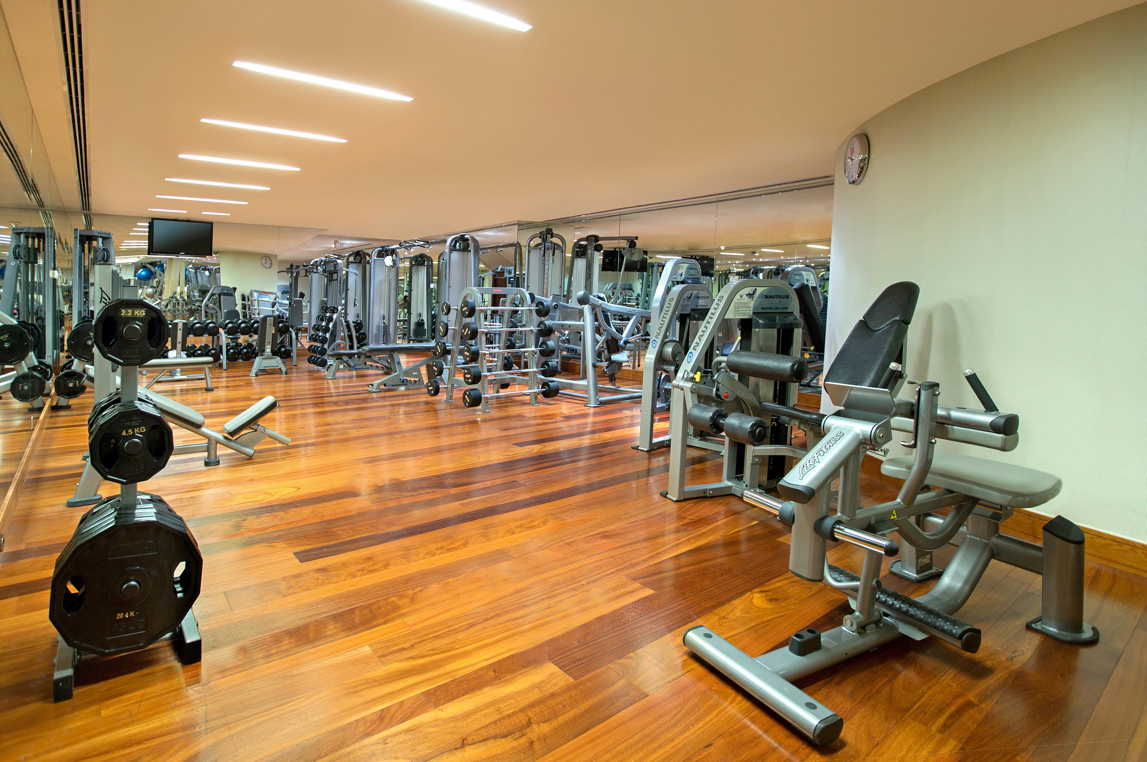 La Cigale Hotel Managed By Accor Doha Dış mekan fotoğraf A gym at a hotel